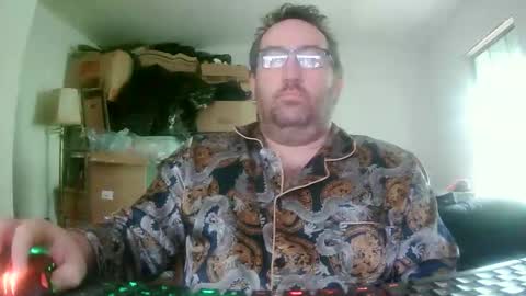 richard11268869 online show from 05-08-26, 03:28