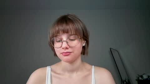 Luna online show from 05-24-26, 06:13