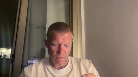 richiee3891 online show from 06-09-26, 09:37