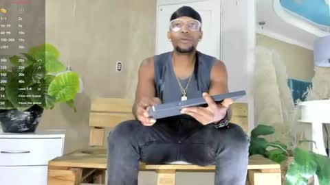 Snapshot of ricobrown777 chatting on 07-07-26, 04:15 RicoBrowm online show from 07-07-26, 04:15