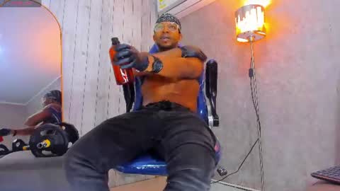 Snapshot of ricobrown777 chatting on 07-21-26, 12:07 RicoBrowm online show from 07-21-26, 12:07