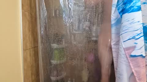 Snapshot of ridiculousness00 chatting on 01-05-26, 08:56 bwc daddy online show from 01-05-26, 08:56