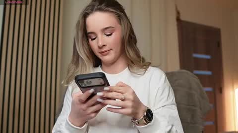 riley_reddd online show from 03-30-26, 05:08