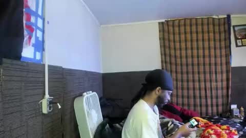 Snapshot of rimetime816 chatting on 04-05-26, 01:58 rimetime816 online show from 04-05-26, 01:58