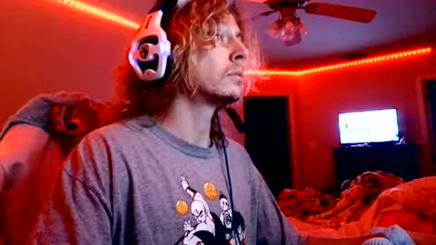 Snapshot of rimmyblondeass chatting on 05-18-26, 07:47 TheRealCatNoir online show from 05-18-26, 07:47