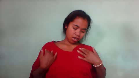 Snapshot of rinah856024 chatting on 05-04-26, 05:03 rinah856024 online show from 05-04-26, 05:03