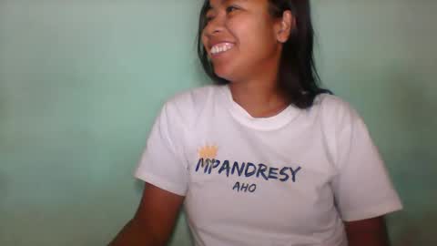 Snapshot of rinah856024 chatting on 05-19-26, 04:19 rinah856024 online show from 05-19-26, 04:19