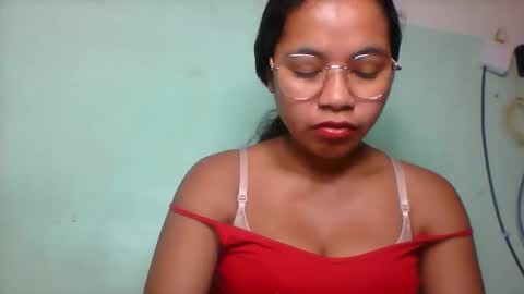 Snapshot of rinah856024 chatting on 06-04-26, 04:24 rinah856024 online show from 06-04-26, 04:24