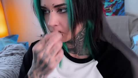   DianaBrite            fansl y online show from 05-16-26, 01:21