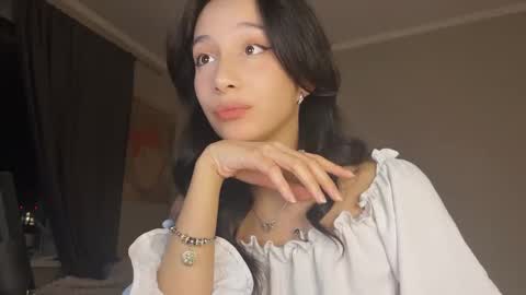 Snapshot of riricaa chatting on 04-06-26, 10:33 riricaa online show from 04-06-26, 10:33