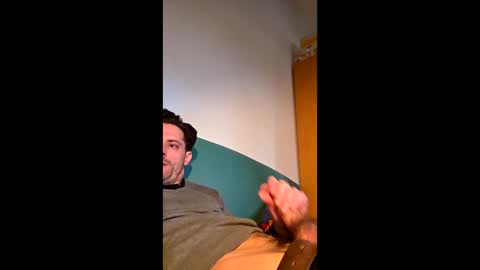 rizzo1980682473 online show from 03-18-26, 02:42