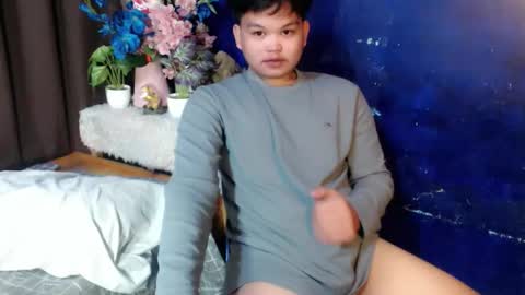 Snapshot of rnl_cum chatting on 04-17-26, 05:49 RICH MY GOAL online show from 04-17-26, 05:49