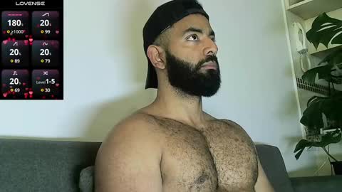 SebasRoa online show from 12-07-24, 06:48