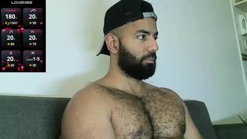 SebasRoa online show from 01-22-25, 07:03