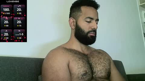 SebasRoa online show from 01-27-25, 03:18