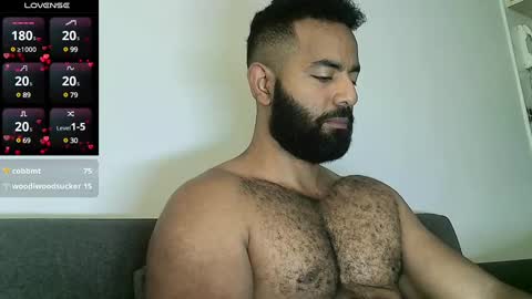 SebasRoa online show from 02-11-25, 03:08