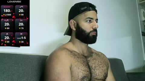 Snapshot of roa32sebas chatting on 05-16-26, 07:45 SebasRoa online show from 05-16-26, 07:45