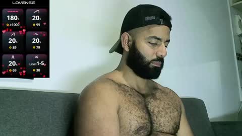 Snapshot of roa32sebas chatting on 05-16-26, 07:56 SebasRoa online show from 05-16-26, 07:56