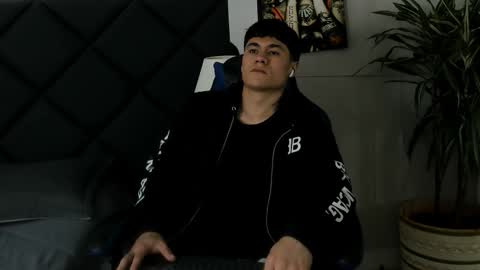 Snapshot of roan_birkin chatting on 03-07-26, 07:33 Roan Birkin online show from 03-07-26, 07:33