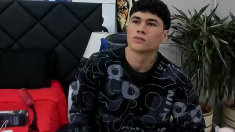 Snapshot of roan_birkin chatting on 03-24-26, 07:30 Roan Birkin online show from 03-24-26, 07:30