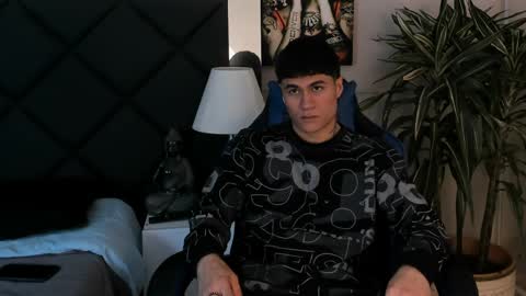 Snapshot of roan_birkin chatting on 04-04-26, 07:44 Roan Birkin online show from 04-04-26, 07:44