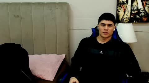 Roan Birkin online show from 05-24-26, 07:30