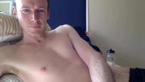 Snapshot of rob00435295 chatting on 03-27-26, 11:32 rob00435295 online show from 03-27-26, 11:32