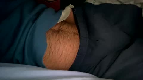 Snapshot of robbertoss chatting on 01-05-25, 01:35 All4you online show from 01-05-25, 01:35