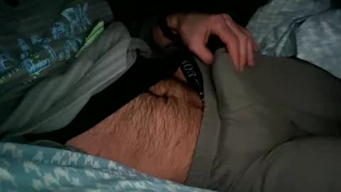 Snapshot of robbertoss chatting on 01-17-25, 01:47 All4you online show from 01-17-25, 01:47
