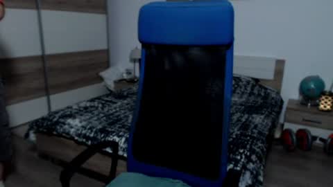 Snapshot of robbyshawz chatting on 06-25-26, 05:45 robbyshawz online show from 06-25-26, 05:45
