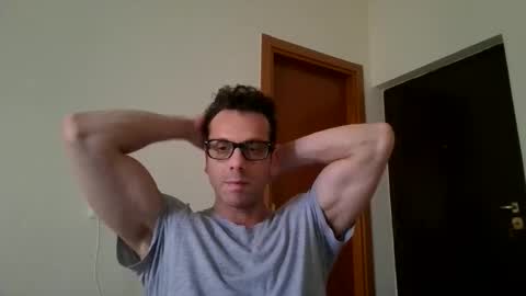 roberpierre_ho online show from 05-13-26, 08:34
