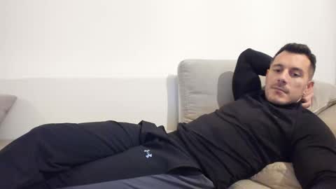 roberto4ever online show from 11-28-25, 05:26