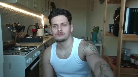 Roberto online show from 03-08-26, 12:31