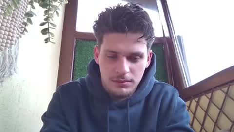 Roberto online show from 04-22-26, 09:33