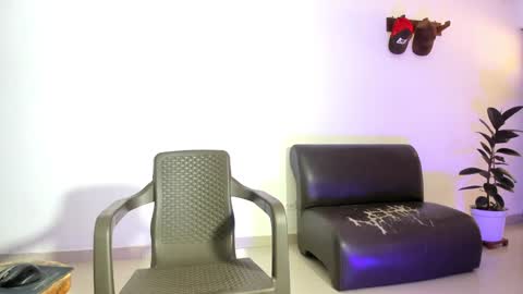 Snapshot of roberx_12 chatting on 01-20-25, 03:50 roberx_12 online show from 01-20-25, 03:50