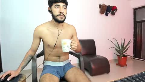 Snapshot of roberx_12 chatting on 02-17-25, 11:02 roberx_12 online show from 02-17-25, 11:02