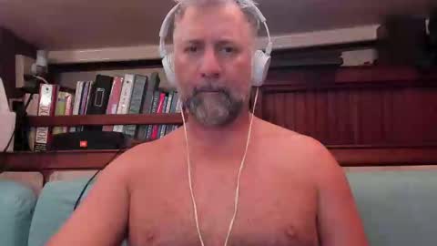 Snapshot of robotmodel420 chatting on 02-13-25, 03:14 RobotModel420 online show from 02-13-25, 03:14