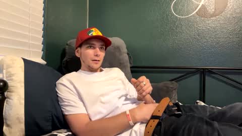 Snapshot of robwit8 chatting on 12-02-24, 12:41 Rob witha 8 online show from 12-02-24, 12:41