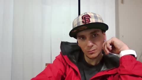 Snapshot of robwit8 chatting on 12-28-24, 04:30 Rob witha 8 online show from 12-28-24, 04:30