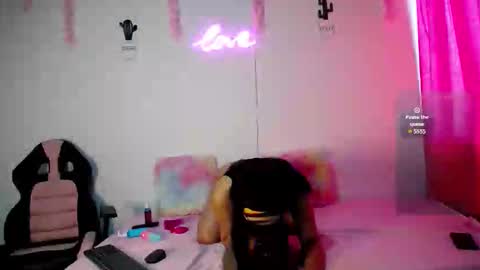 Camila online show from 03-18-26, 02:31