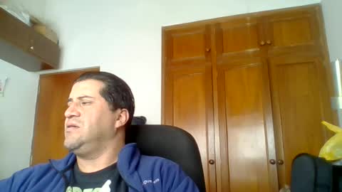 Snapshot of rodfer chatting on 07-01-26, 01:24 Rodfer online show from 07-01-26, 01:24
