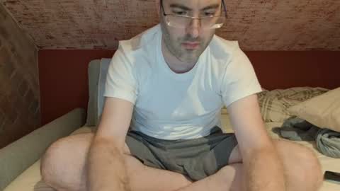 Snapshot of rogersand88 chatting on 07-21-26, 10:01 rogersand88 online show from 07-21-26, 10:01