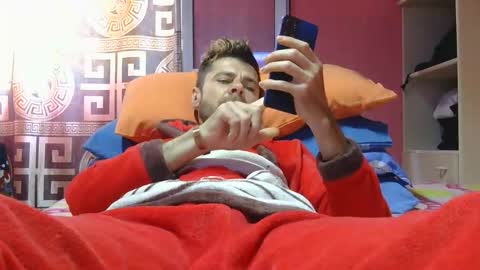 Banderas online show from 03-24-26, 09:47