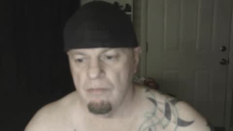 Snapshot of roinaz chatting on 12-14-24, 05:40 roinaz online show from 12-14-24, 05:40