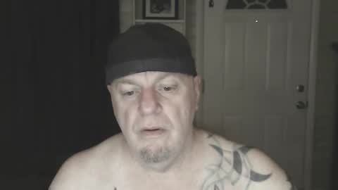 Snapshot of roinaz chatting on 12-30-24, 10:55 roinaz online show from 12-30-24, 10:55