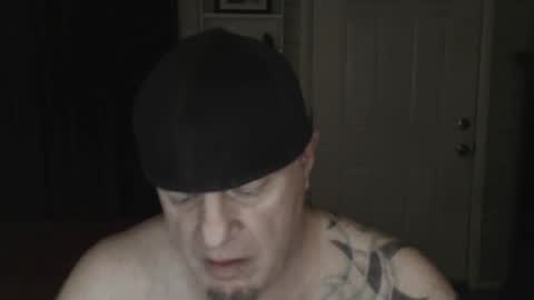 Snapshot of roinaz chatting on 01-05-25, 01:03 roinaz online show from 01-05-25, 01:03