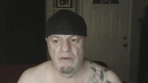 Snapshot of roinaz chatting on 01-08-25, 01:53 roinaz online show from 01-08-25, 01:53