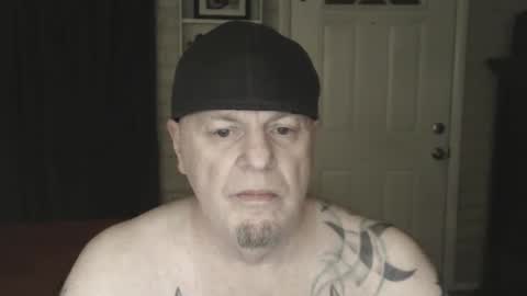 Snapshot of roinaz chatting on 01-10-25, 03:18 roinaz online show from 01-10-25, 03:18