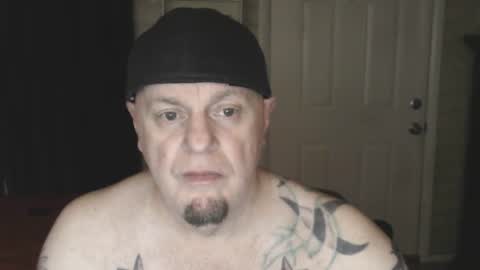 Snapshot of roinaz chatting on 01-26-25, 01:31 roinaz online show from 01-26-25, 01:31