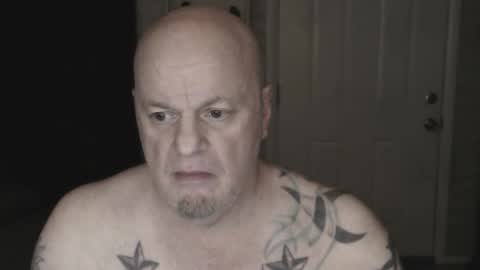 Snapshot of roinaz chatting on 02-16-25, 03:47 roinaz online show from 02-16-25, 03:47